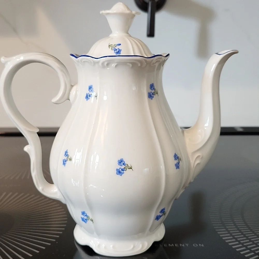 MZ CZECHOSLOVAKIA Vintage white teapot with lid blue ditsy floral
